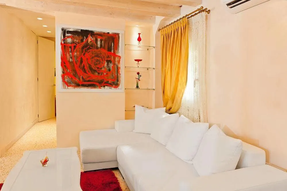 Dogi Suites Venedig 0*,